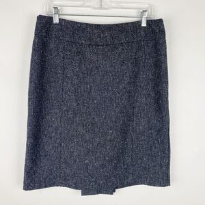 NEW YORK & Co Black Gray Tweed Pencil Skirt Rear‎ Bustle - Size 8